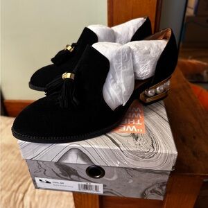 Civil Black Loafers with Pearl Heel